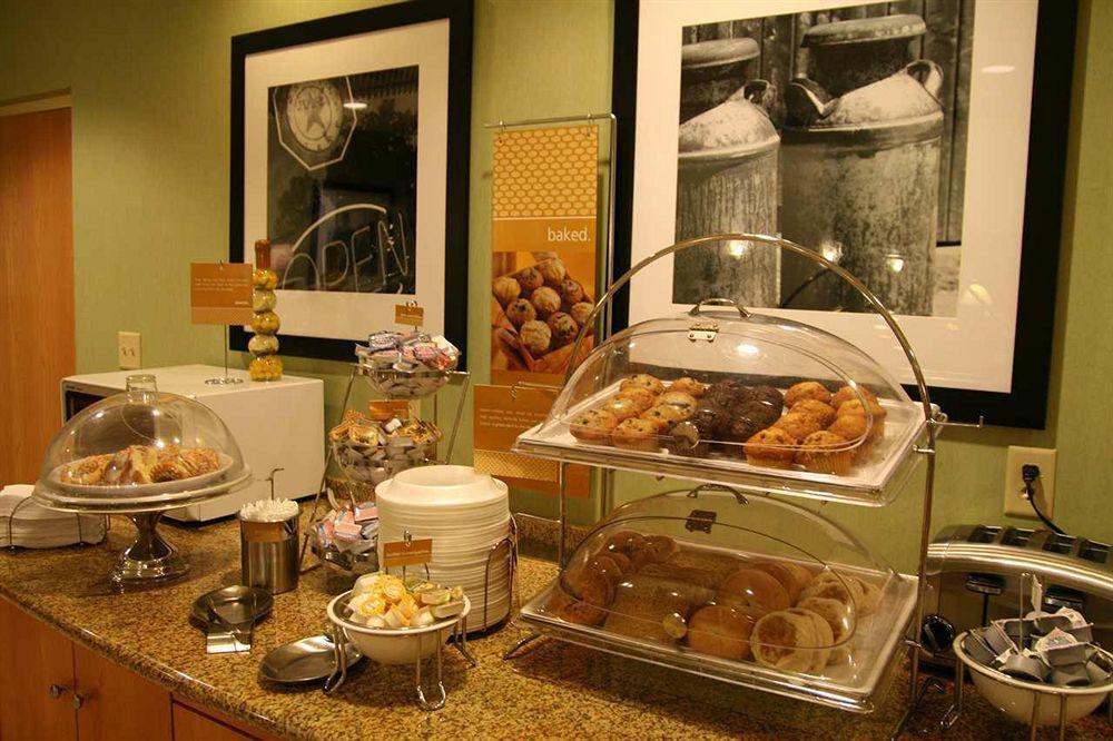 Hampton Inn & Suites Tampa East Casino Area Seffner Restaurante foto